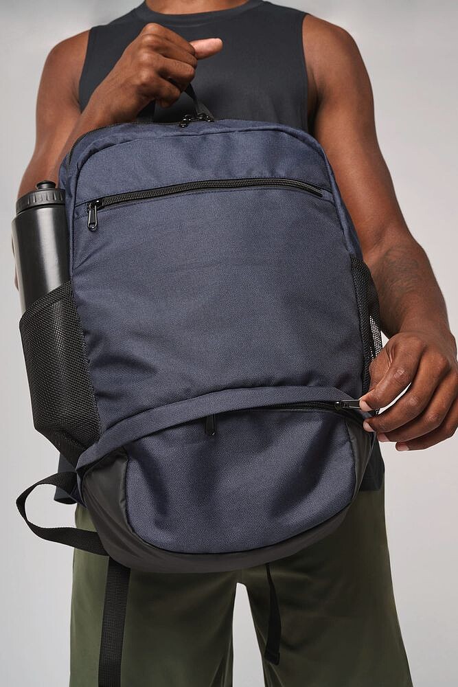Mochila com compartimento para bola PA537