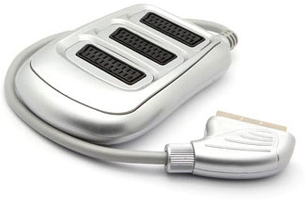Caixa SCART de 3 vias Venda Multiplos: 0 Unid