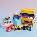 Kodak Charmera Câmara Digital Instantânea Retro - 1.6M Megapixels - Tamanho Minúsculo/Porta-chaves - Bateria Recarregável - Peso 30g - Modelo Aleatório RK0601 RK0602