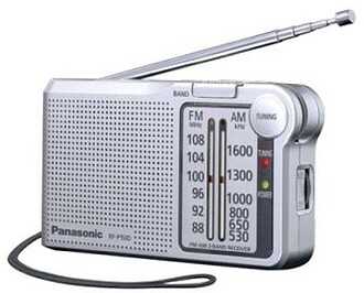 RÁDIO DE BOLSO PANASONIC - RF-P150DEG-S : FM/AM - SINTONIZA...